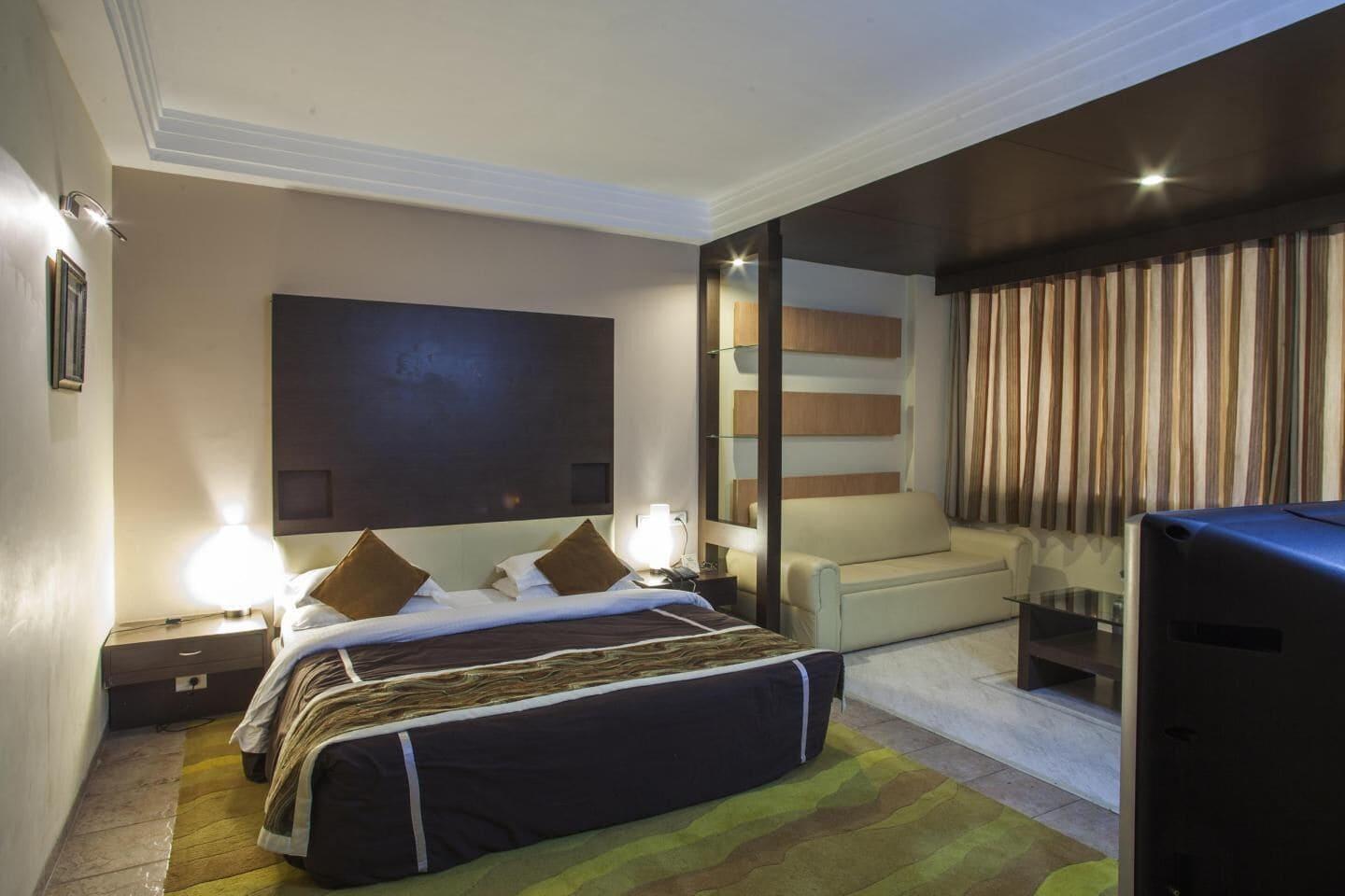 K C Residency Vaishnodevi Hotel Катра Екстериор снимка