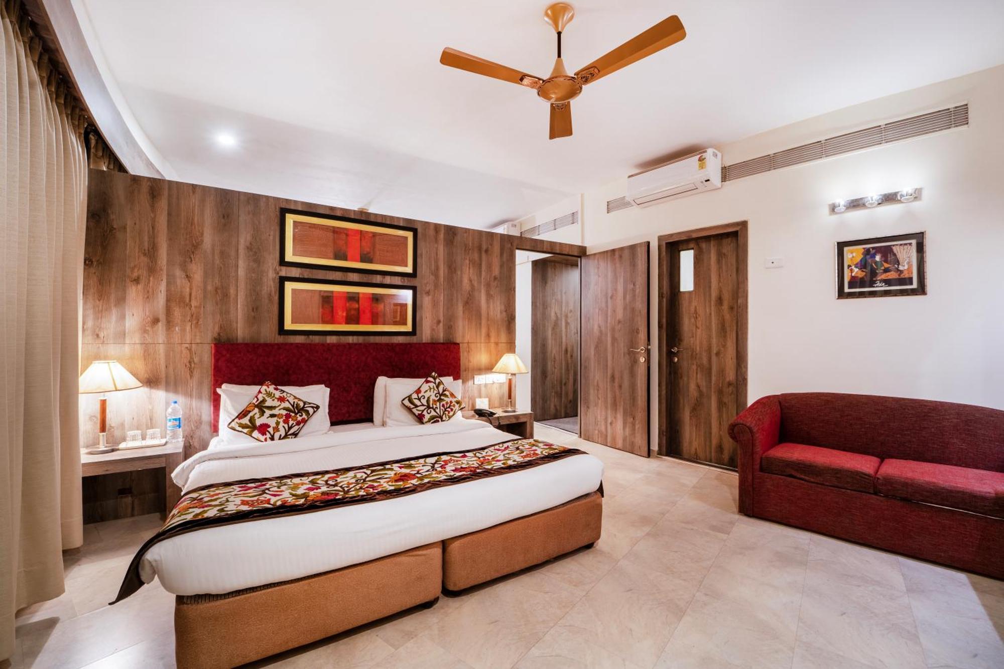 K C Residency Vaishnodevi Hotel Катра Екстериор снимка