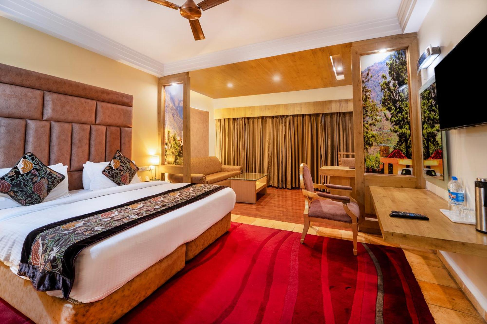 K C Residency Vaishnodevi Hotel Катра Екстериор снимка