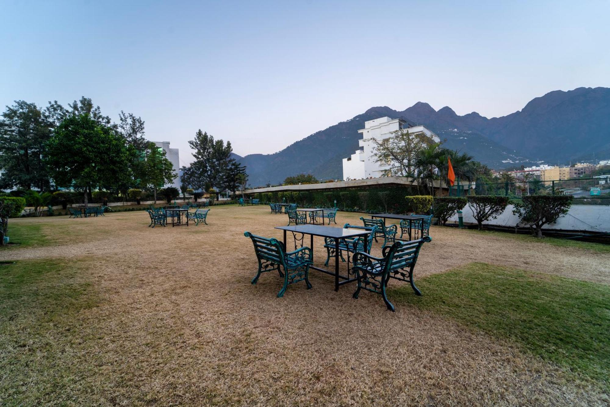 K C Residency Vaishnodevi Hotel Катра Екстериор снимка