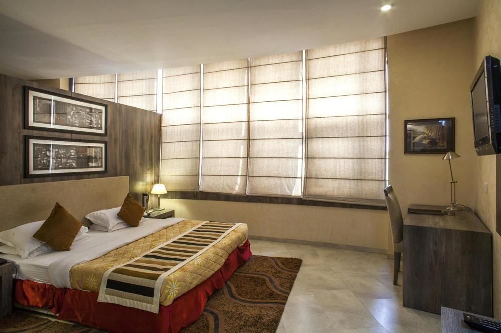 K C Residency Vaishnodevi Hotel Катра Екстериор снимка