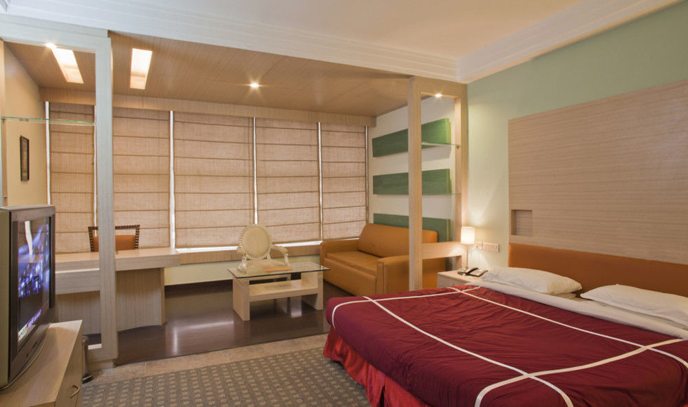 K C Residency Vaishnodevi Hotel Катра Екстериор снимка