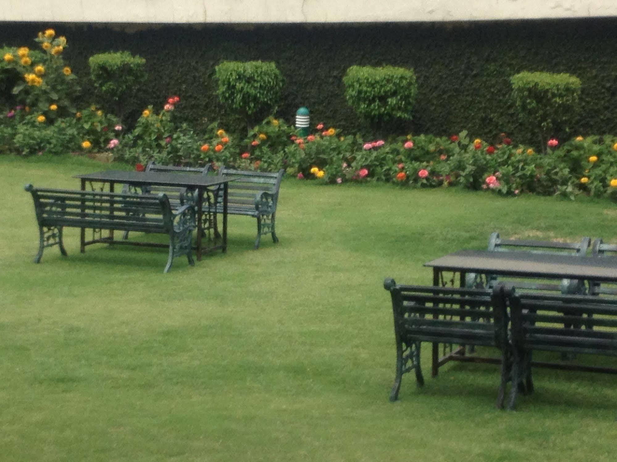 K C Residency Vaishnodevi Hotel Катра Екстериор снимка