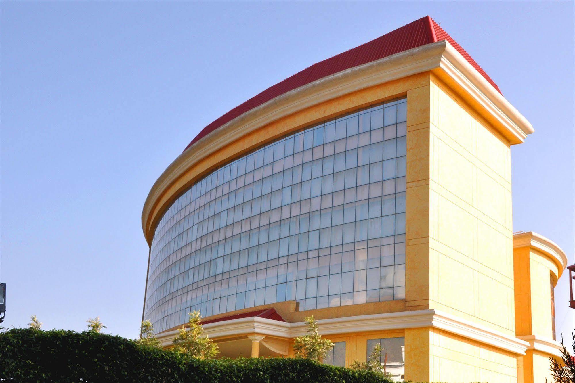K C Residency Vaishnodevi Hotel Катра Екстериор снимка